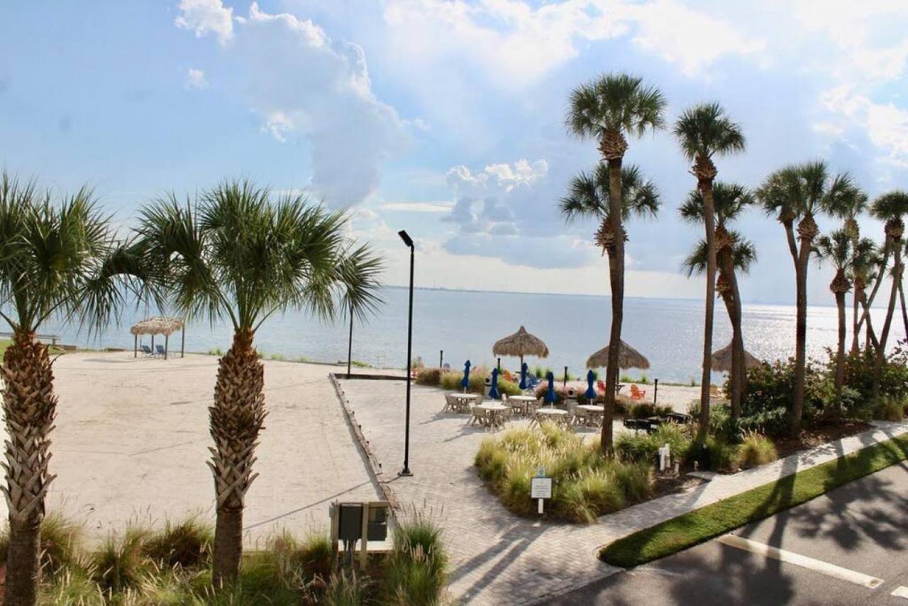 Bay Views From Your Balcony Beach Resort Тампа Экстерьер фото