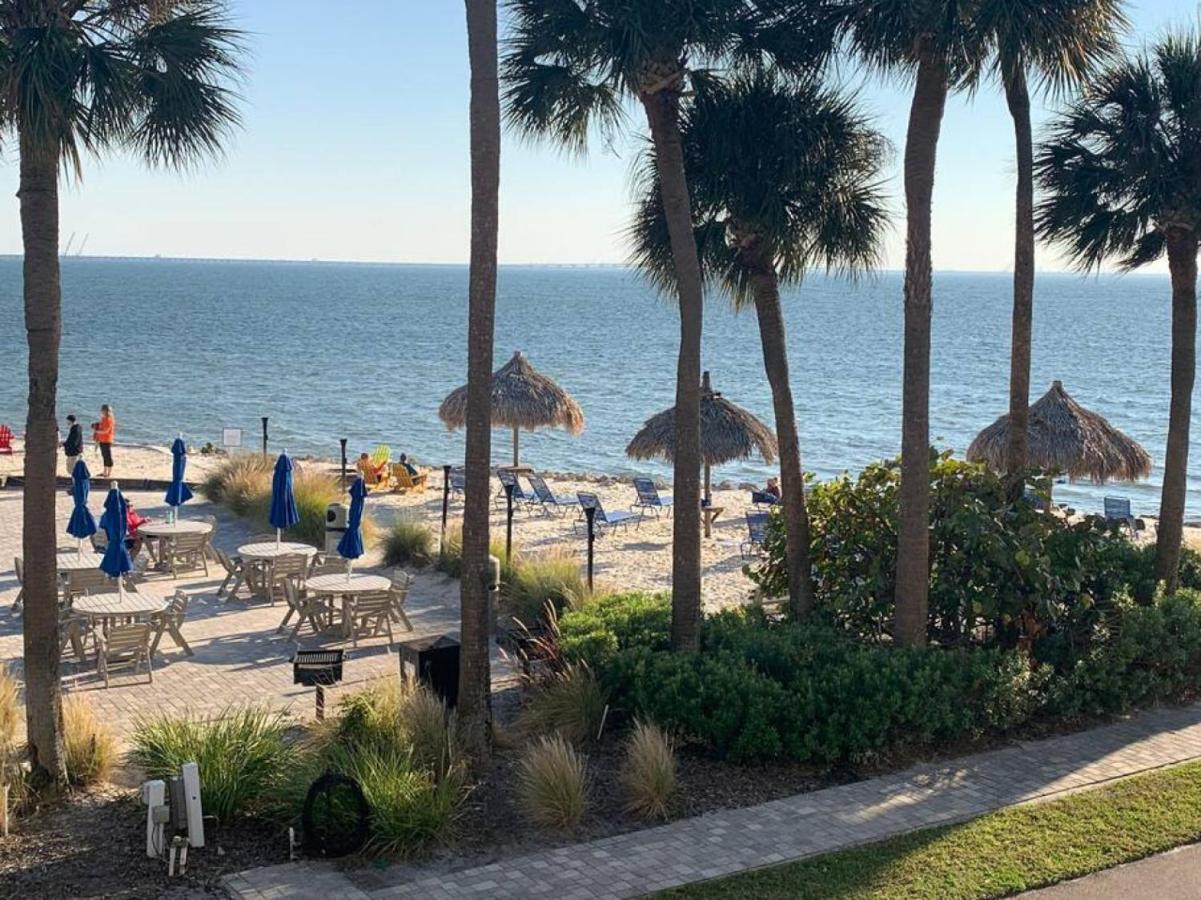 Bay Views From Your Balcony Beach Resort Тампа Экстерьер фото